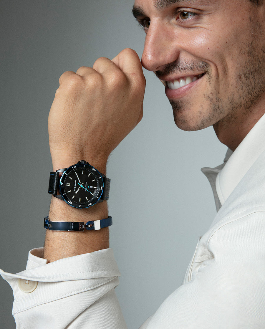 Reloj Acero Ip Negro Y Azul Y Aluminio Correa Sr Va
