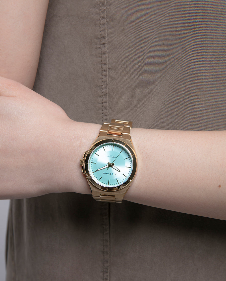 Reloj Acero Ip Dorado Brazalete Sra Va