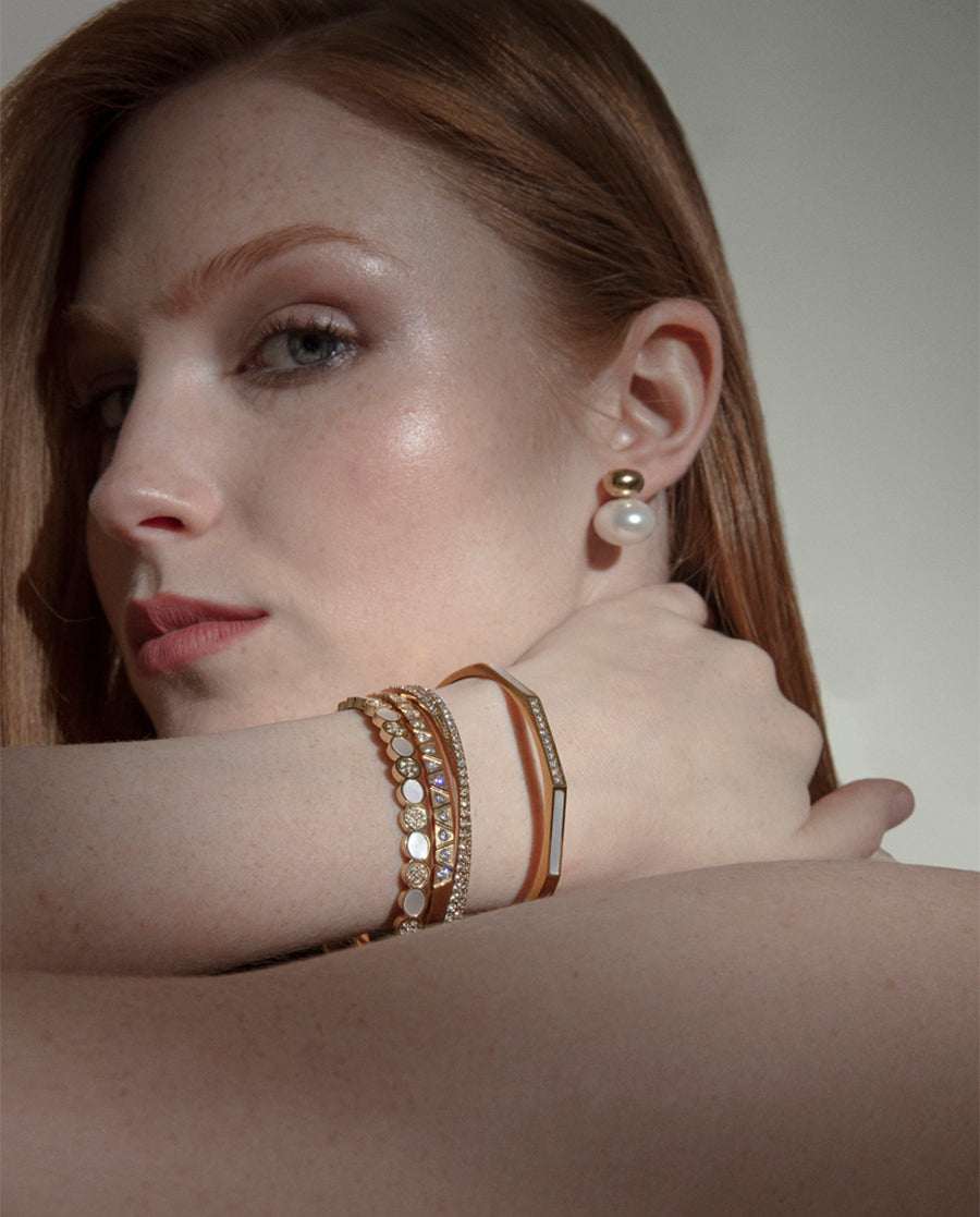 Rigid Steel Ip Gold Bracelet With White Crystal:
