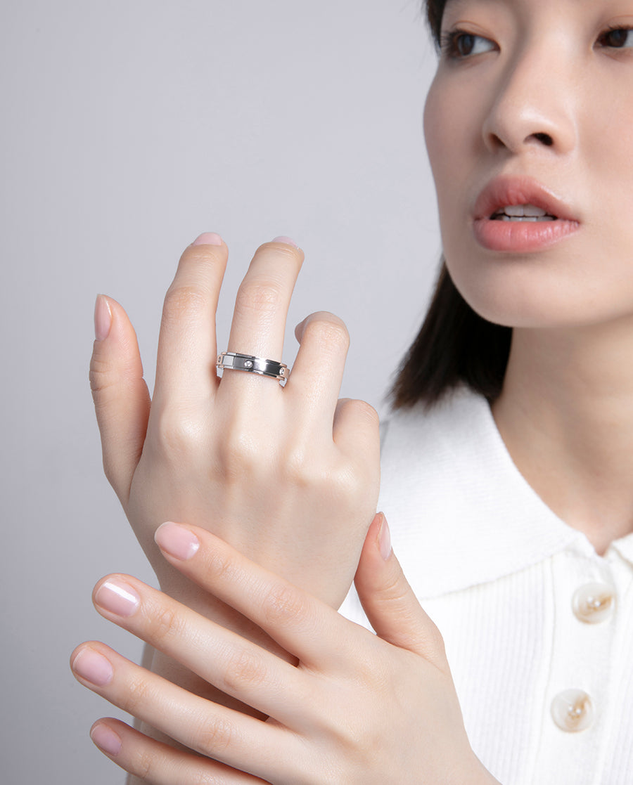 Steel Spinning Ring With White Cz: Size 12 Lady Fn