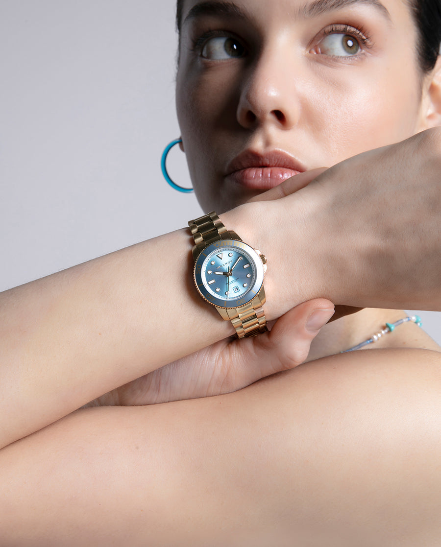 Reloj Acero Ip Dorado Brazalete Sra Va