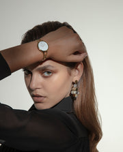 Reloj Acero Ip Dorado Brazalete Sra Va