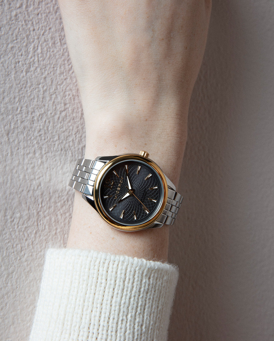Reloj Acero Ip Dorado Brazalete Sra Va